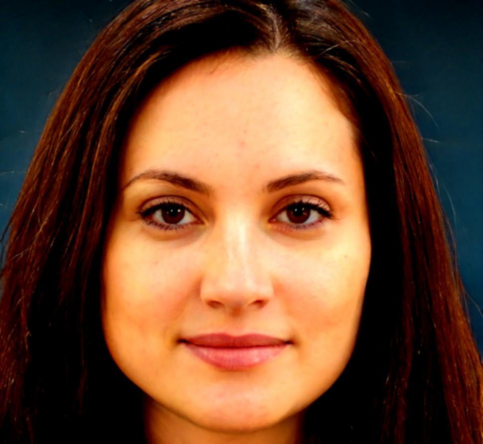 Портрет Камилы Жумабековой, юридического консультанта