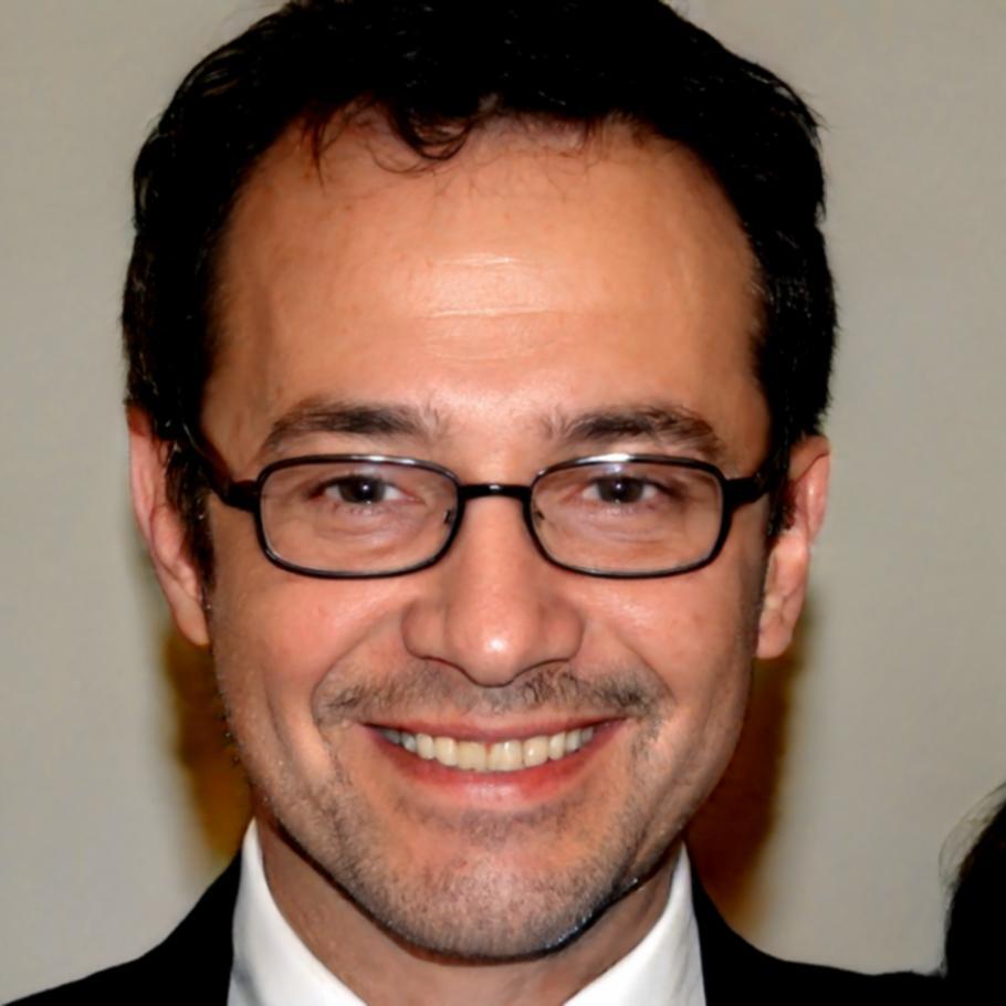 Портрет финансового консультанта Нурсултана Жаксылыкова